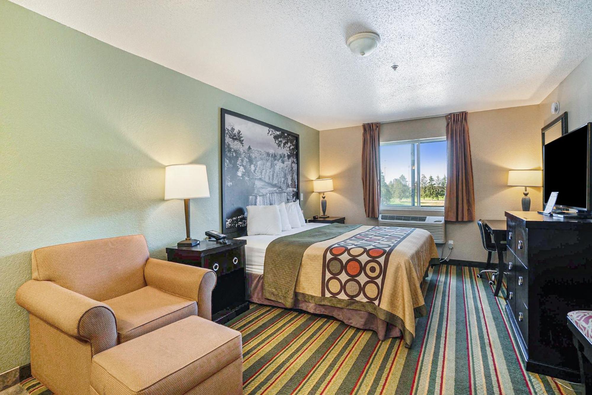 Super 8 By Wyndham Mt. Pleasant Mount Pleasant