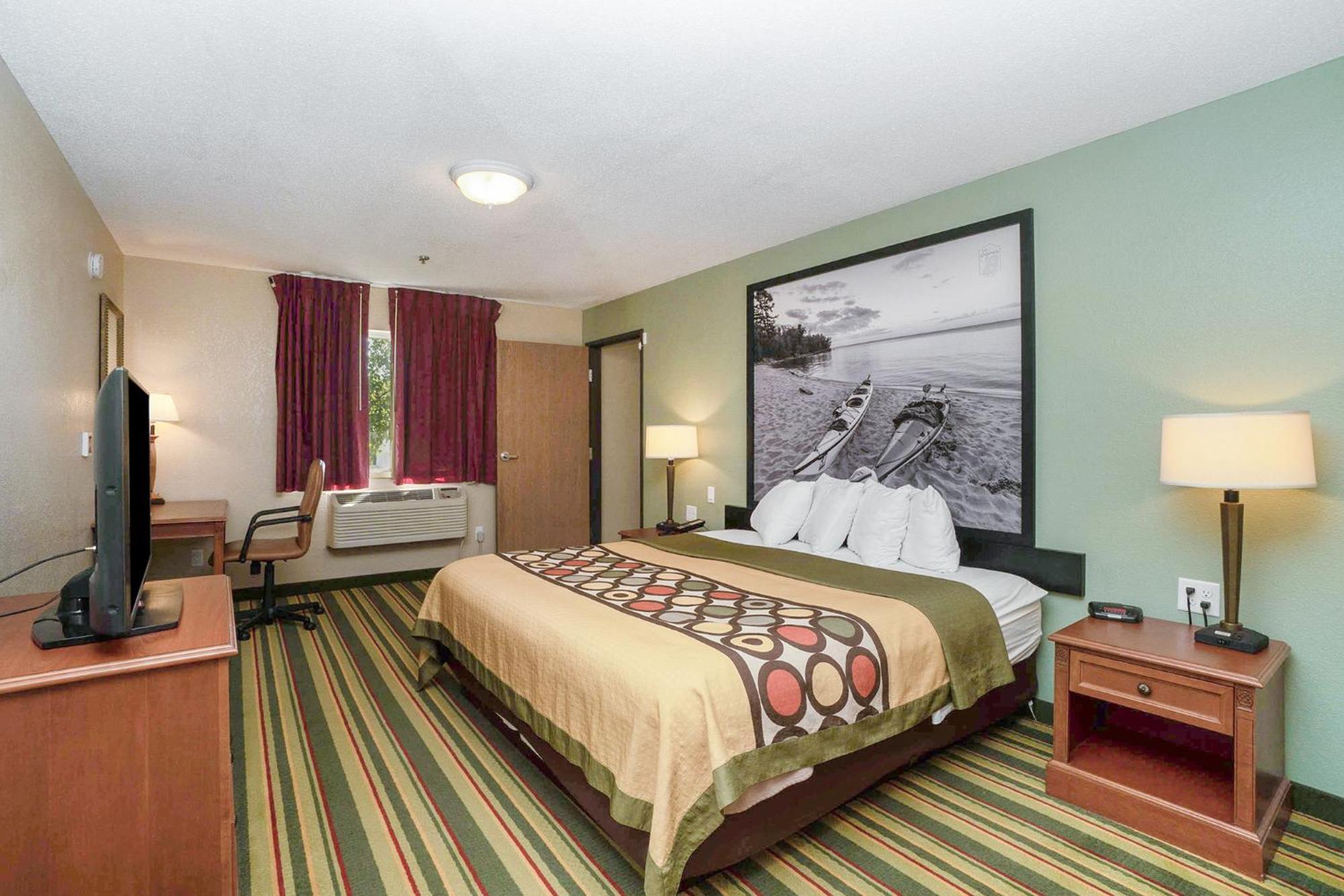 Hotel Super 8 By Wyndham Mt. Pleasant Mount Pleasant